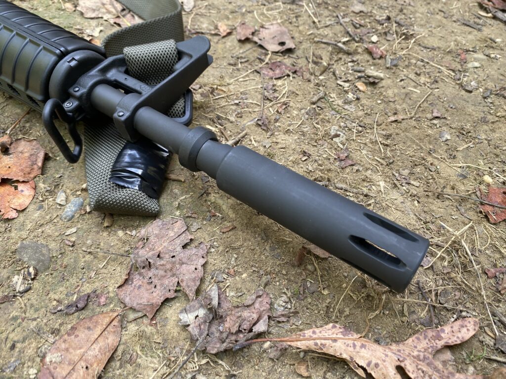 CAR-15 style flash hider