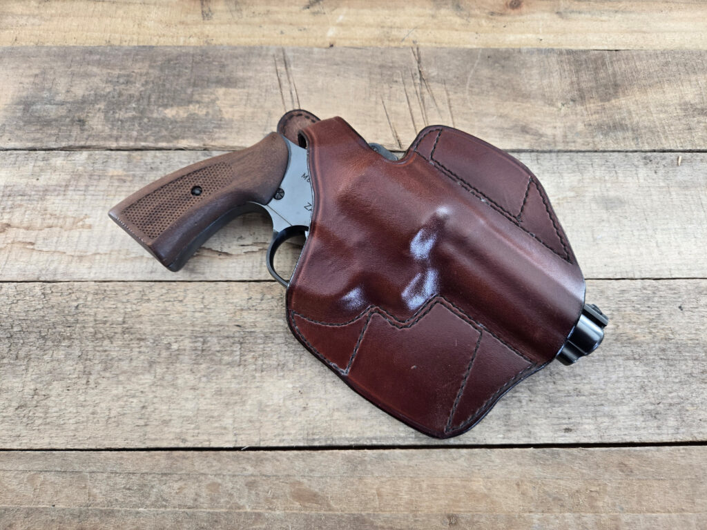 Zastava M83 in K-frame holster comparison